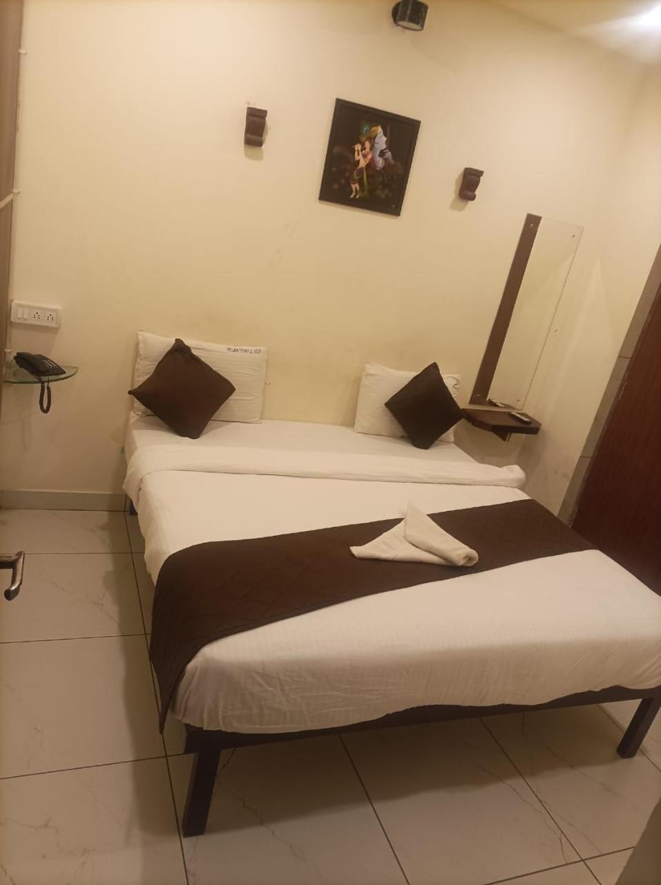 Velan Temple View Hotel Palni Exterior foto